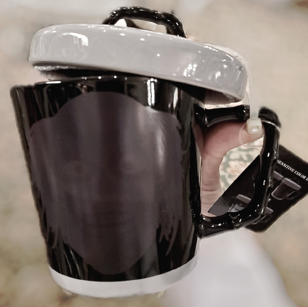 DISNEY PARKS HAUNTED MANSION HEAT SENSITIVE MUG - Picture 3 of 6